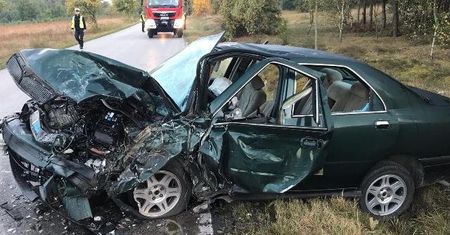 Doprowadził do zderzenia z dwoma autami. Ich kierowcy byli naćpani