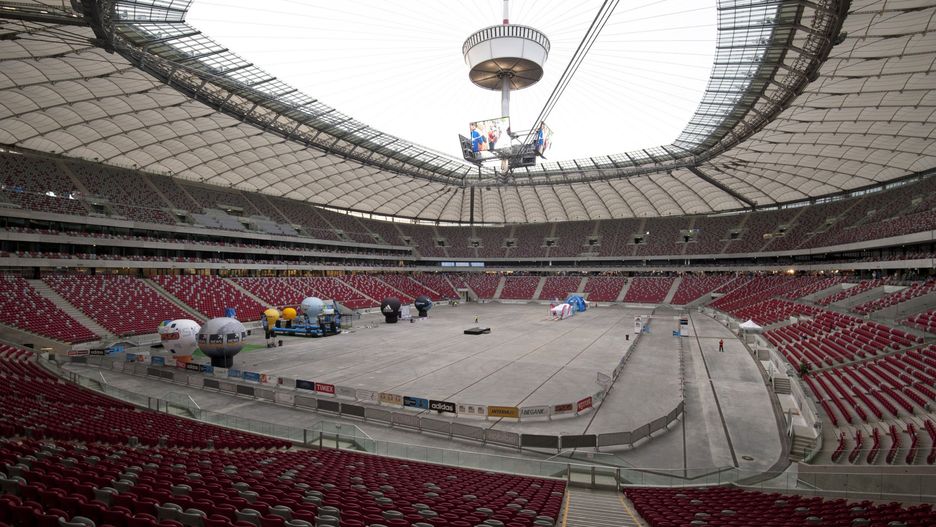 Koronawirus w Polsce. Posiedzenie Sejmu musi odbyć się w nadzwyczajnych warunkach. W grę wchodzi Stadion Narodowy?