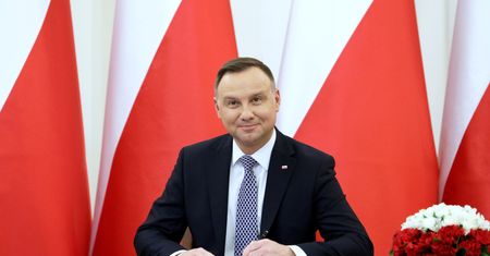 Akcyza na hybrydy o połowę w dół. Jest podpis prezydenta