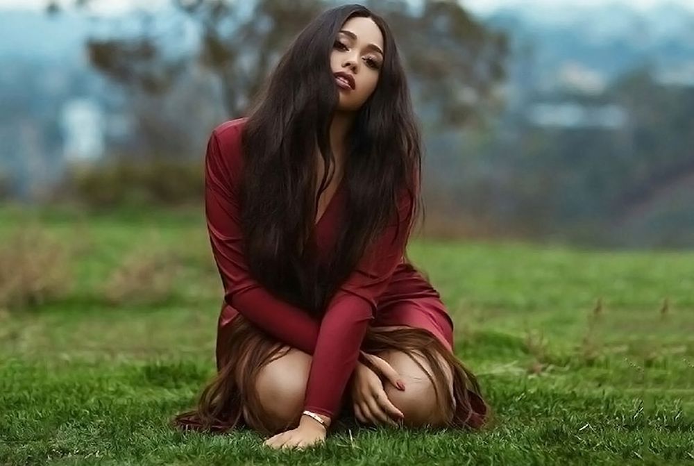 Jordyn Woods w opiętym stroju pokazuje krągłości. Fani są zachwyceni