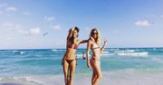 Doutzen Kroes i Joan Smalls prężą się w bikini