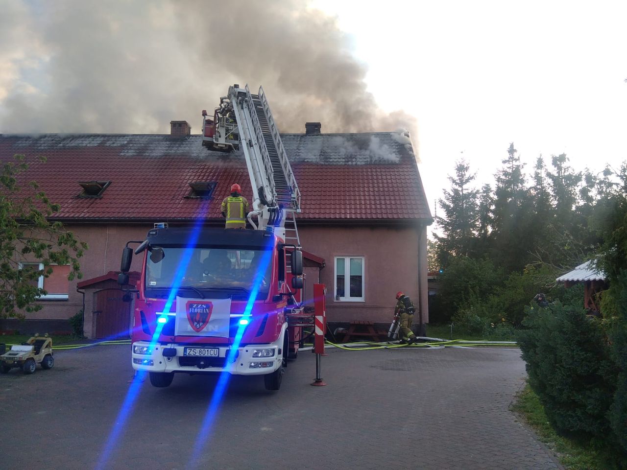 Pożar budynku mieszkalnego w Różewie