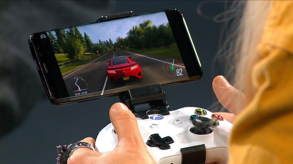 Microsoft pokazuje Project xCloud. Granie w hity z Xbox One na telefonie staje się faktem