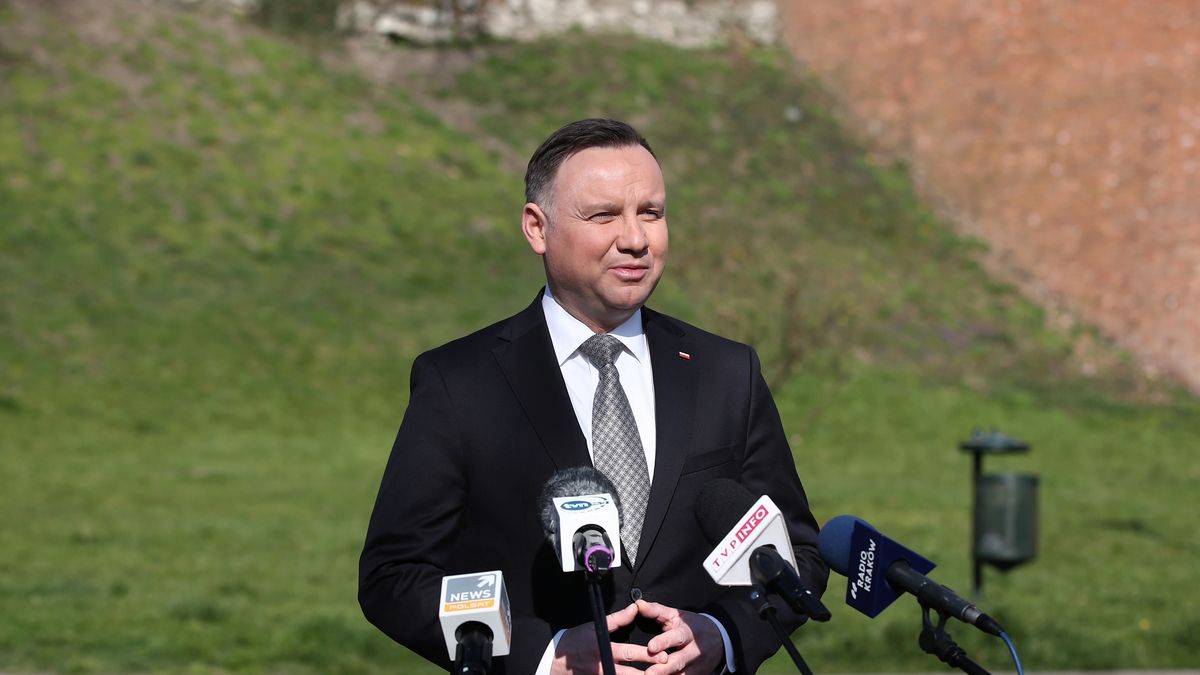 Katastrofa smoleńska. Andrzej Duda wrócił do wydarzeń sprzed 10 lat