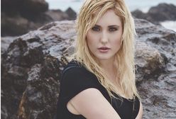 Hayley Hasselhoff - córka gwiazdy Słonecznego Patrolu - to modelka plus size