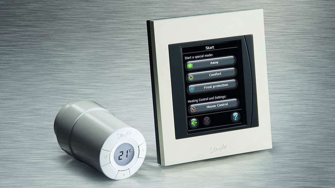 Termostat i centralka Danfoss