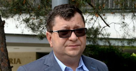 "Stracił ponad litr krwi". Syn Stonogi oskarża policjantów o pobicie ojca