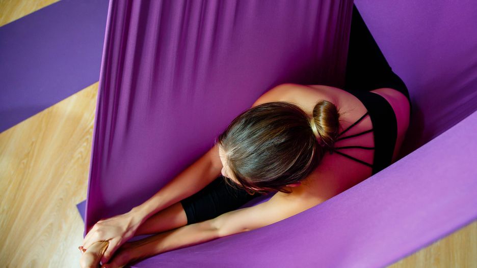Aerial joga to gimnastyka w powietrzu