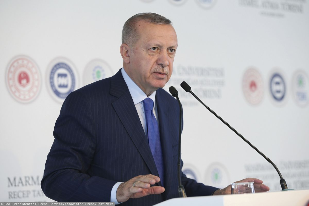 Erdogan boleśnie dogryza Macronowi. Prezydent Francji żąda wyjaśnień
