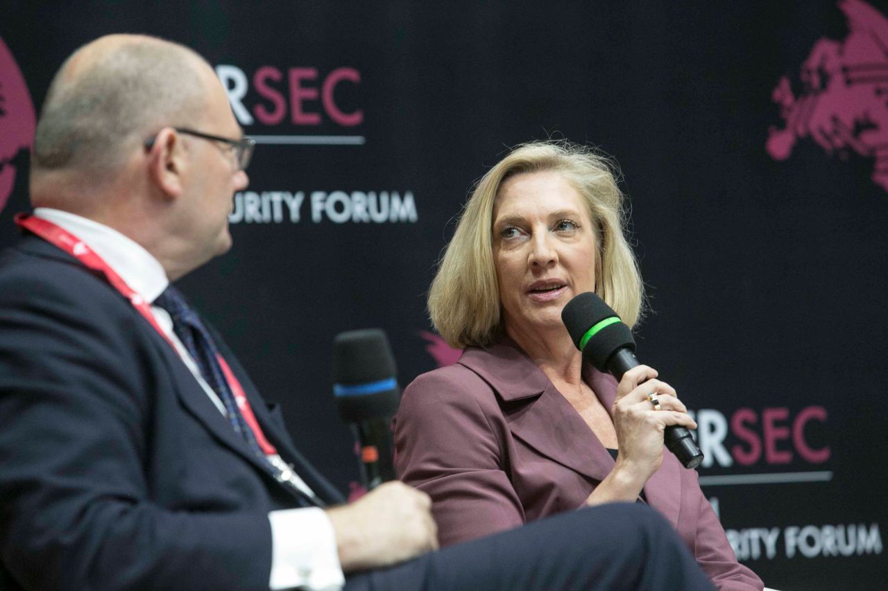 "Nasz program kosmiczny jest podatny na ataki". Była doradczyni Busha i Obamy o cyberbezpieczeństwie