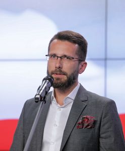 Radosław Fogiel o operacji Jarosława Kaczyńskiego. "W grę wchodzi prywatna służba zdrowia"