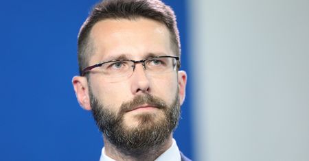 Ostre słowa między Radosławem Foglem a Romanem Giertychem. Poszło o katastrofę smoleńską
