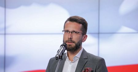 Radosław Fogiel o sprawie Banasia. "Premier zdaje sobie sprawę z powagi sytuacji"
