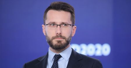 Radosław Fogiel o Donaldzie Tusku. "Doceniam łobuzerski czar, ale jego gwiazda gaśnie"