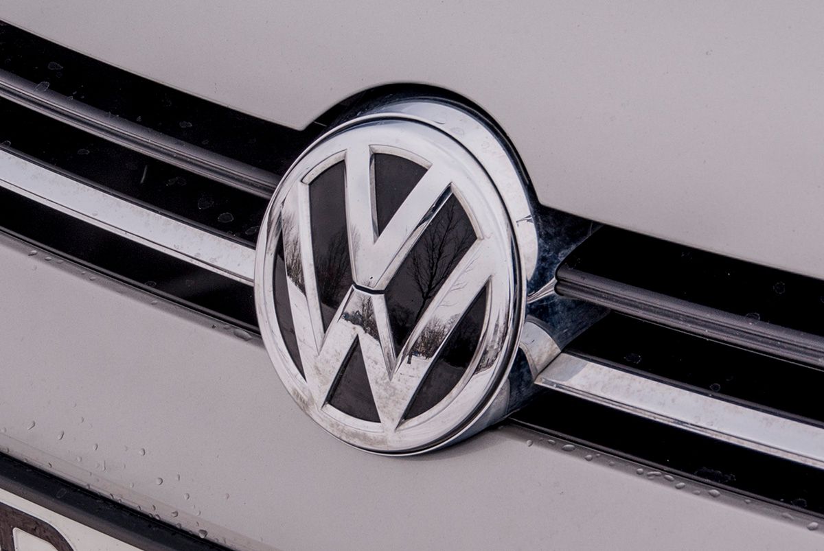 Volkswagen liczy straty, a pracownicy czekają na premie