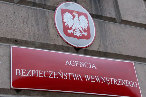 Płk Leszek Artemiuk: sejm nie jest odpowiednio zabezpieczony