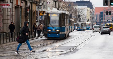 Pogoda na środę 13 listopada. Pochmurno i deszczowo. W górach spadnie śnieg