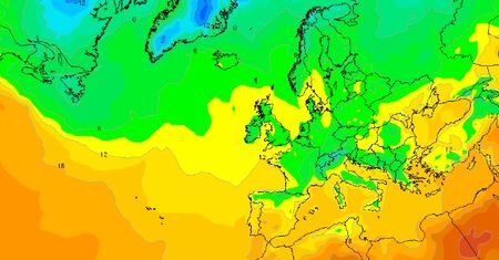 IMGW ostrzega. Silne opady deszczu nie odpuszczają