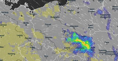 Pogoda. Śnieg, mżawka i gołoledź. Trudne warunki na drogach. Alerty IMGW