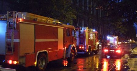 Pogoda. Wichury, deszcz i burze. W górach śnieg. IMGW ostrzega