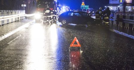Pogoda. Będzie ślisko i mroźno. IMGW wydał ostrzeżenia przed oblodzeniem