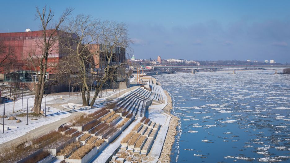 Warszawa. Bulwary Wiślane i Centrum Nauki Kopernik w lutym 2018 r.