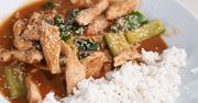 Stir fry z kurczakiem i ogórkiem