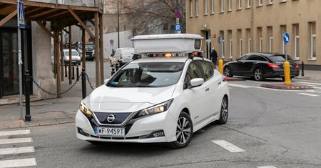Warszawa. Pierwsze e-kontrole w stolicy, sprawdzono ponad 3 tys. samochodów