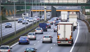 Zderzenie dwóch tirów na S8. Nastąpił wyciek płynów