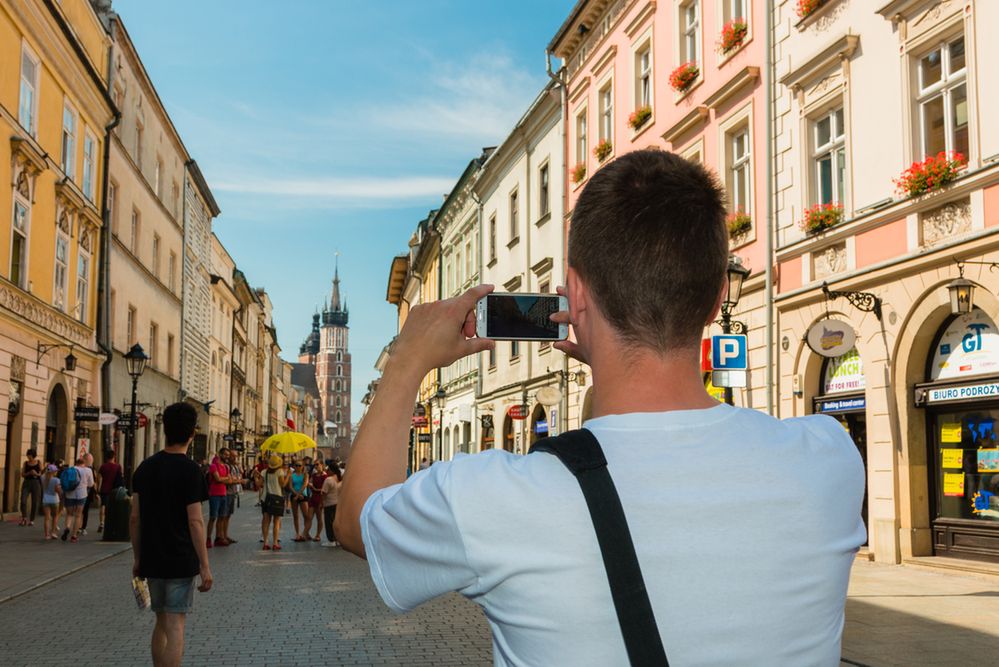 Polak-fotograf na urlopie. Czasami spędza godzinę na poszukiwaniu idealnego ujęcia