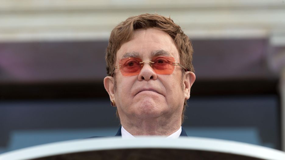 Elton John był blisko dobę od śmierci