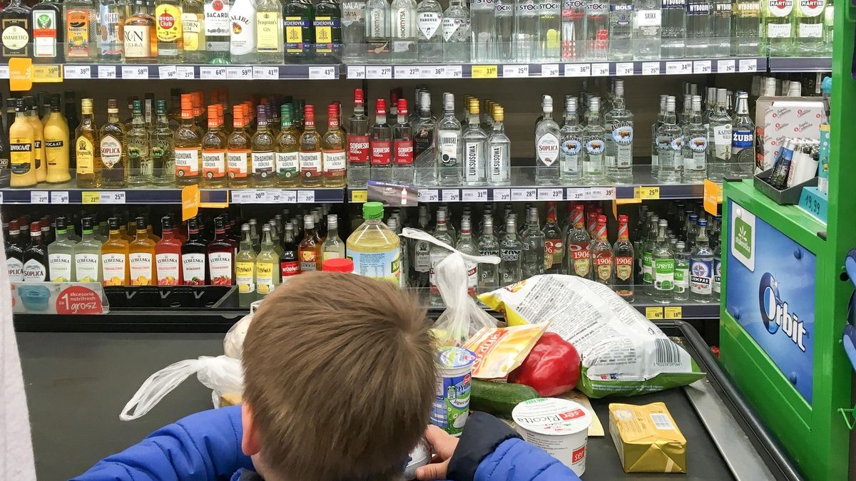 W porównaniu z innymi unijnymi krajami, alkohol w Polsce do najdroższych nie należy