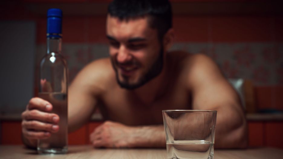 Po alkoholu wielu mężczyzn pokazuje swoje drugie oblicze
