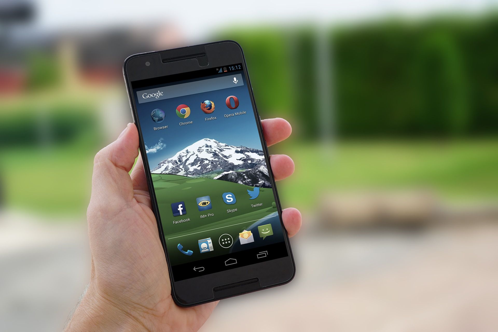 Zdania na temat instalowania antywirusa na Androidzie są podzielone
