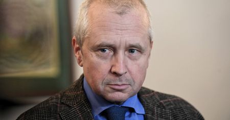 Dubois chce odsunąć prokuratora generalnego od sprawy Srebrnej. Wniosek o "uszczelnienie akt"