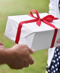 Kiedy obchodzimy Dzień Chłopaka 2019? Sprawdź, skąd pochodzi ta tradycja