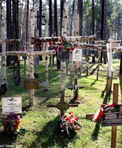 Miednoje. Rosjanie chcą rozpocząć masowe ekshumacje grobów