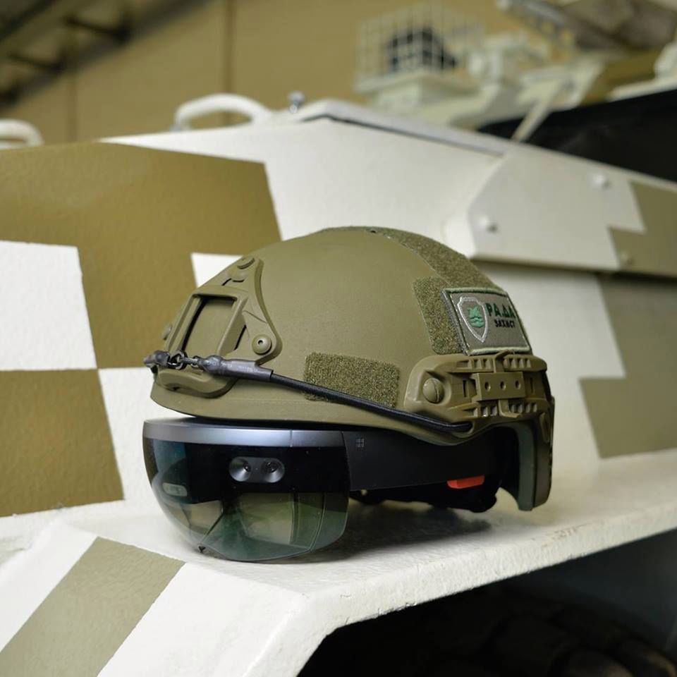 Microsoft HoloLens może trafić do ukraińskich czołgów