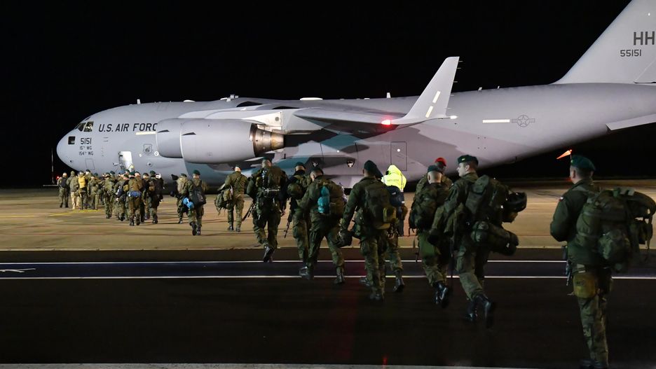 Polscy żołnierze nie zostaną wycofani z Iraku - zdecydowały polskie władzy. Opozycja chce inaczej.