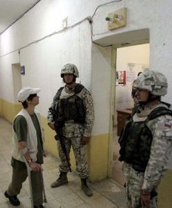 Miller i Ochojska w szkole w Hilli