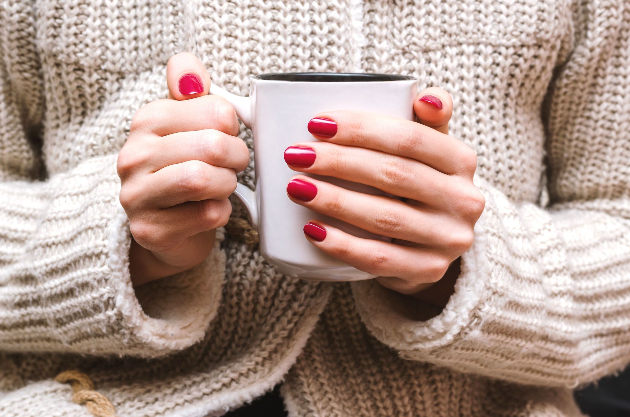 Dobrze dobrany lakier to połowa sukcesu idealnego manicure