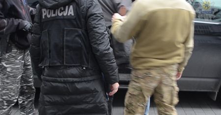 Szokujące zeznania złodzieja ludzkich szczątków. "Ograbiłem groby żołnierzy"