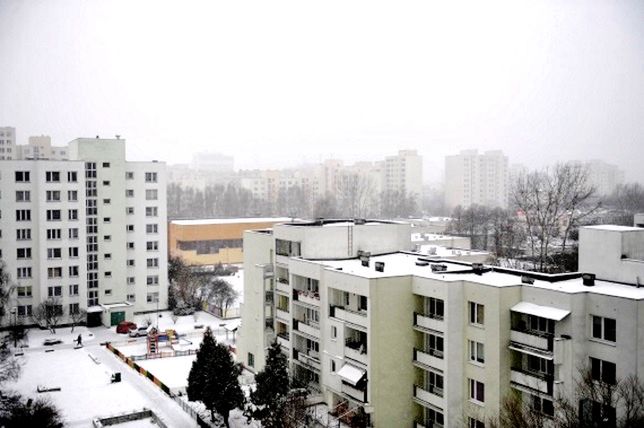 Słoneczne dachy. Ruszają dopłaty dla mieszkańców bloków. Nawet po 300 zł na rodzinę