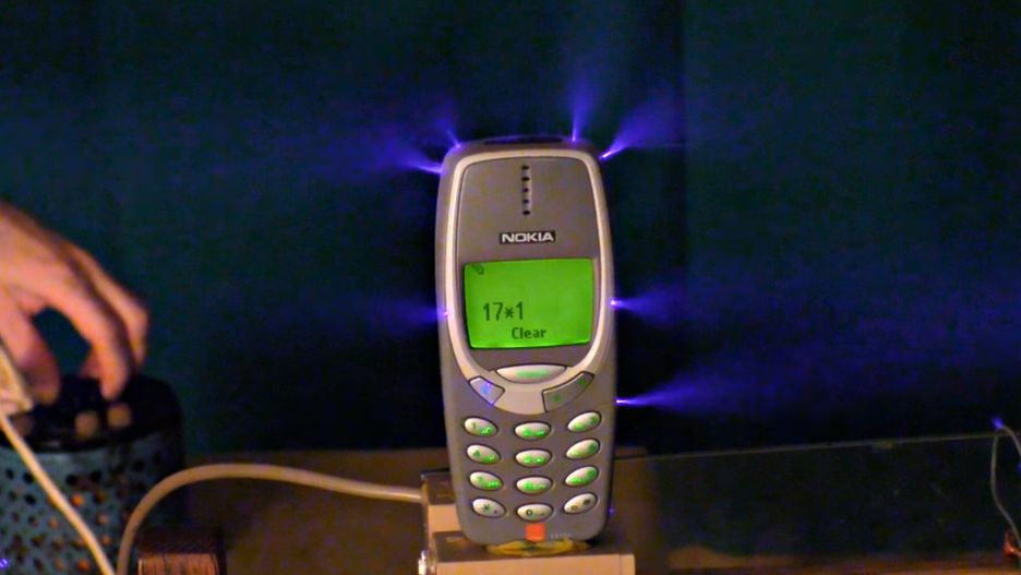 Podczas "ładowania" telefon zaczął sam wpisywać numer