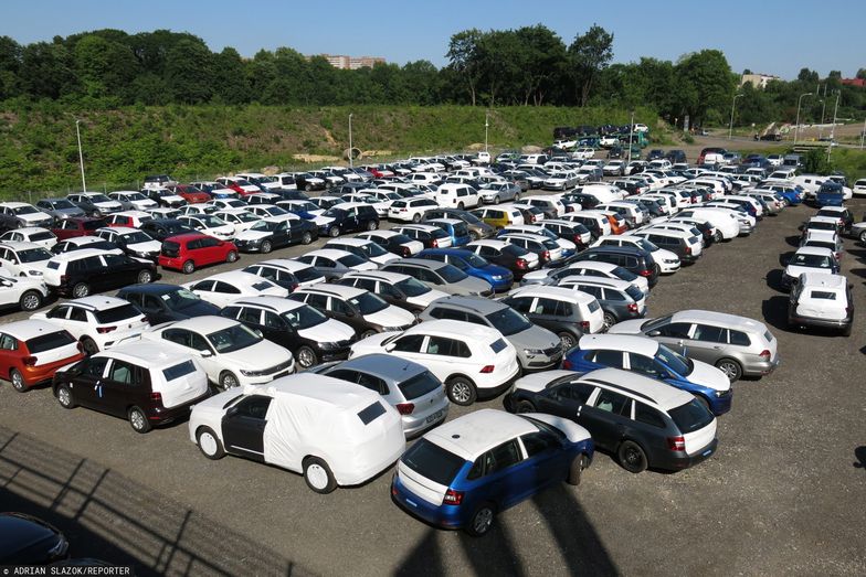 Praebeo i Auto Rentier ukarane za nieuczciwą sprzedaż samochodów.