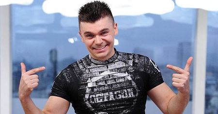 Niecik o luksusowym życiu: "Kiedyś grałem 25 koncertów w miesiąc. Teraz zagram pięć i zarabiam tyle samo"