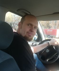 Prawda o pracy w tanich przewozach miejskich. Ile pracuje i zarabia kierowca Ubera/Bolta? [#zyciedrivera odc. 3/5]