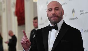 John Travolta wystąpił w teledysku Pitbulla. Jego taniec robi wrażenie