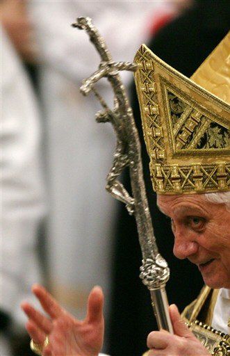 Papież: święci nie spadli z nieba