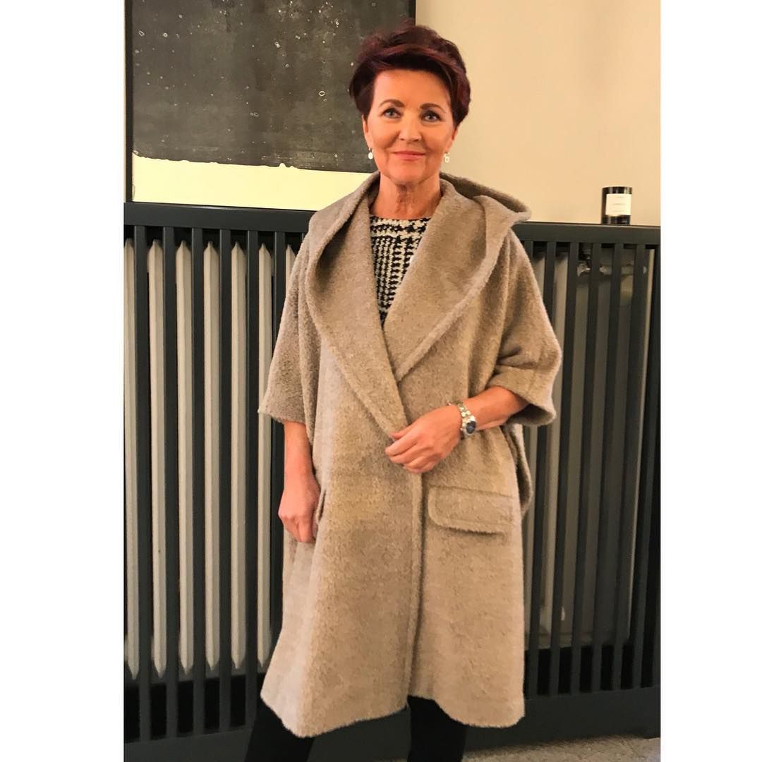 Jolanta Kwaśniewska w płaszczu Łukasza Jemioła